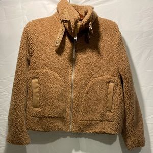 H&M NWOT Camel Sherpa jacket🍂🍁